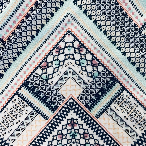 Bobbie Brooks Trapeze Geometric Tank Top Small - Picture 4 of 6